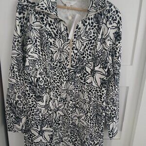 Lilly Pulitzer  M  black and off white  pullover long sleeves